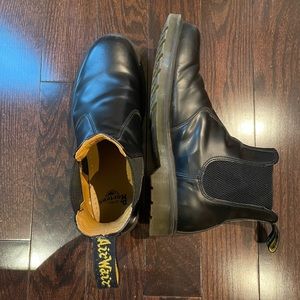 Dr. Martens Black 2976 Smooth Leather Chelsea Boots